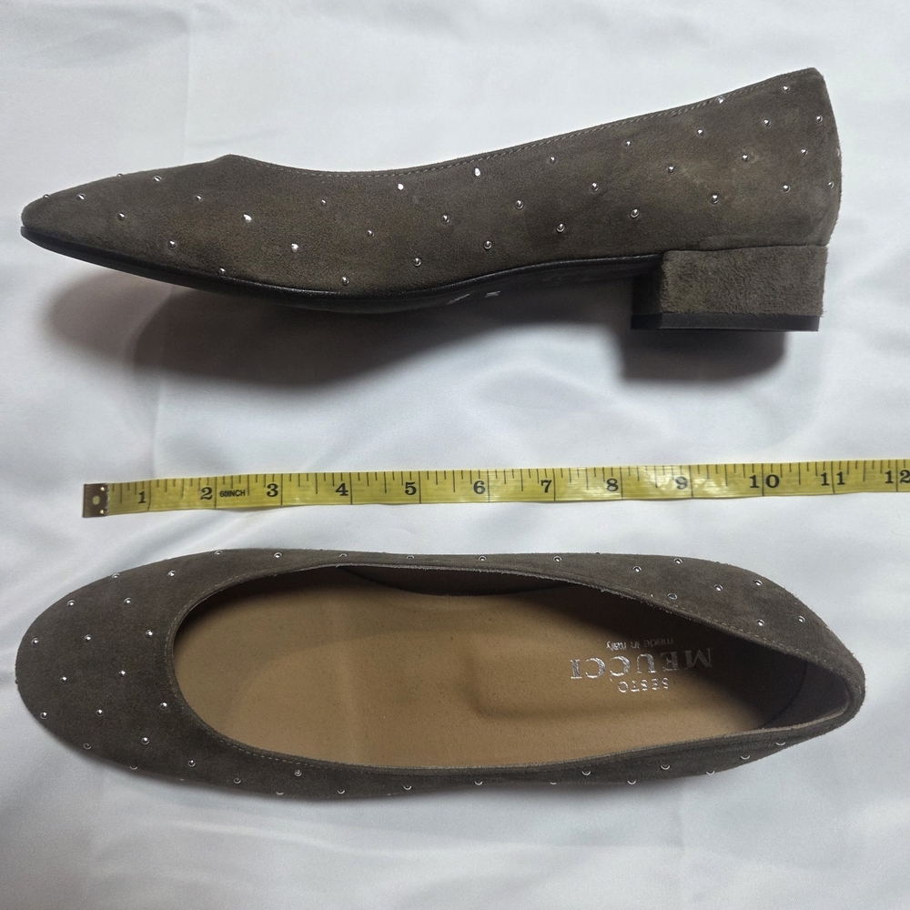 Sesto Meucci Taupe Suede Studded Flats 10 - Picture 4 of 11